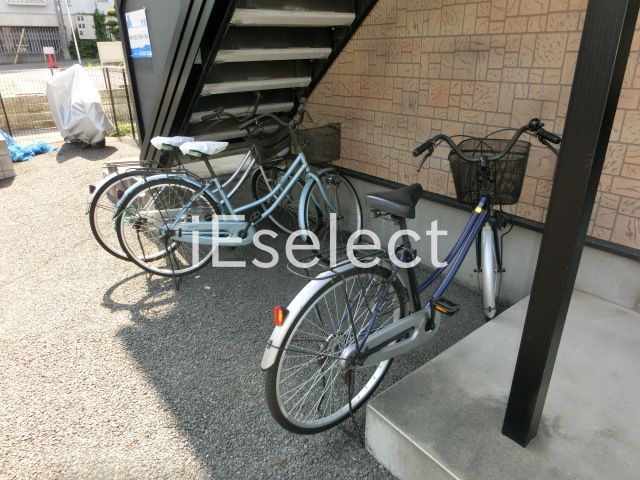 駐車場　駐輪スペース。