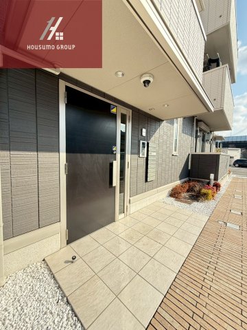 エントランス　清潔なエントランスです