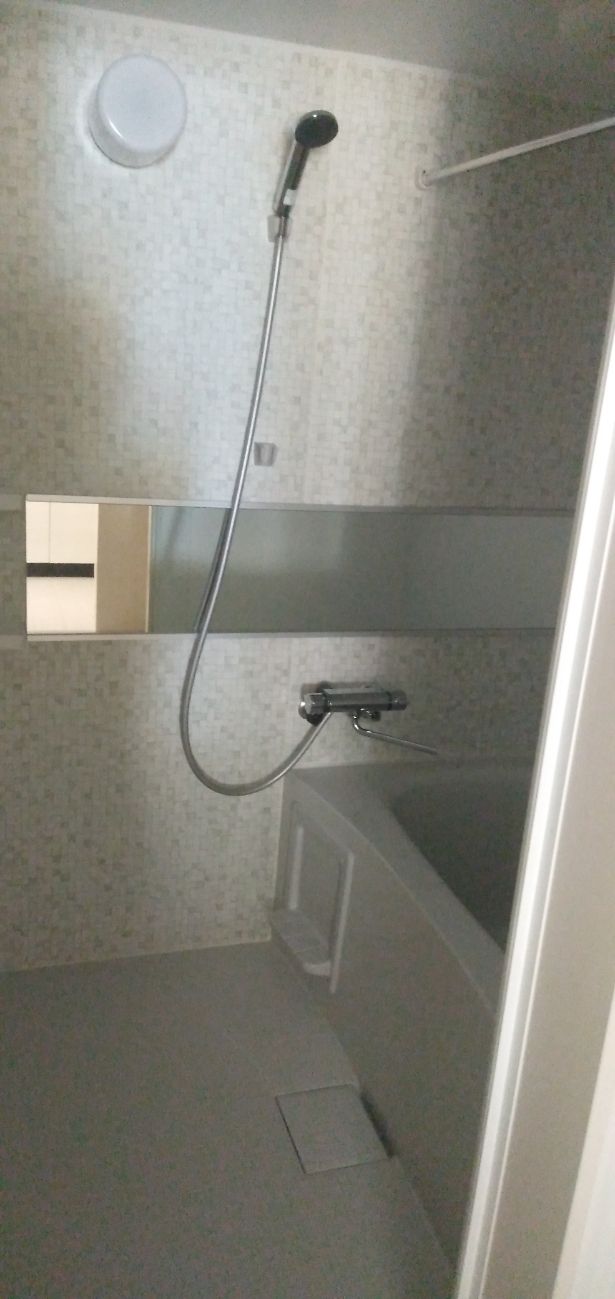 バス・シャワールーム　※同マンション別室の参考写真です