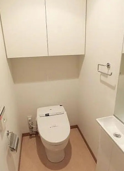 トイレ　別タイプ部屋　参考写真です