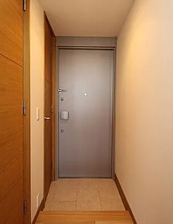 玄関　別タイプ部屋　参考写真です