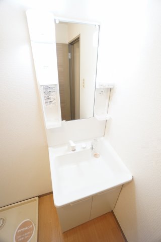 洗面設備　※同タイプの写真です。