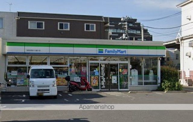 コンビニ　ファミリーマート　世田谷等々力通り店（コンビニ）まで393m