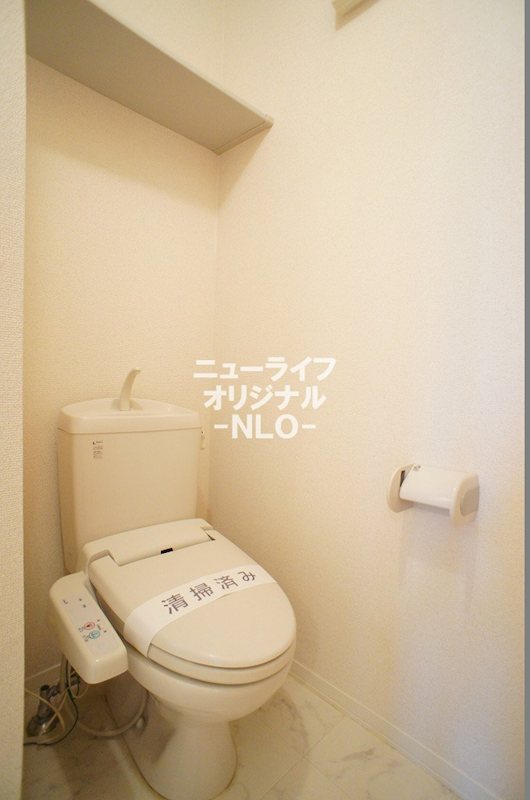 トイレ　洗浄力と快適さを兼ね備えた温水洗浄便座付き☆