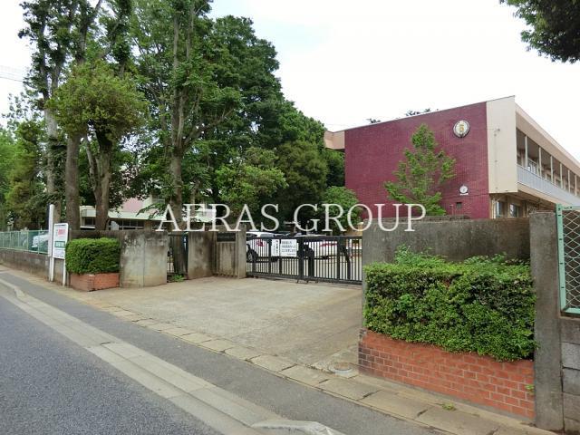 小学校　四街道市立四街道小学校（小学校）まで738m