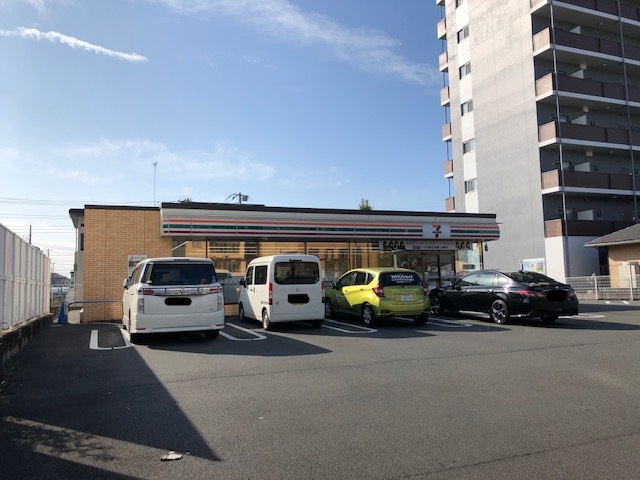 コンビニ　セブンイレブン富士緑町店（コンビニ）まで157m