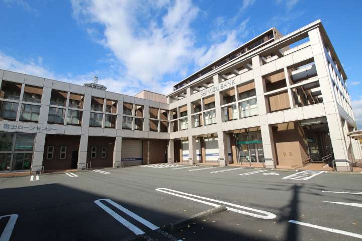 銀行　（株）清水銀行／吉原支店（銀行）まで438m