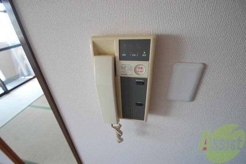 セキュリティ　来客はインターフォンで確認してからドアを開けてくださいね