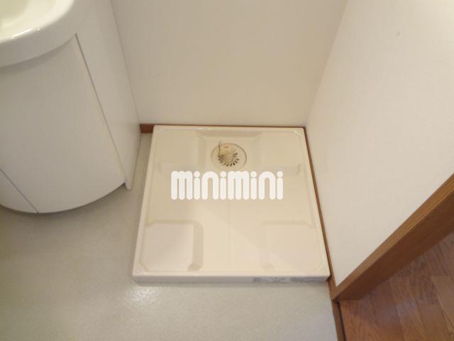 その他　洗濯機置き場には防水パンが付いてます。