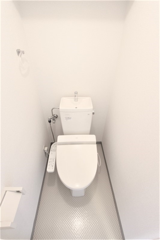 トイレ　別部屋参考写真。