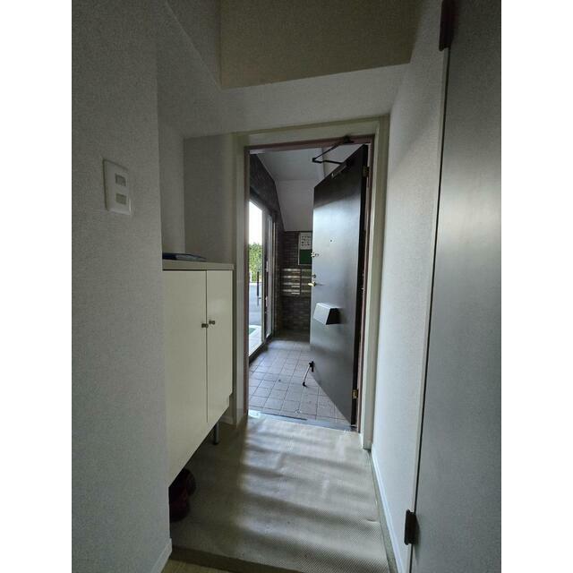 玄関　同仕様他の部屋の写真です