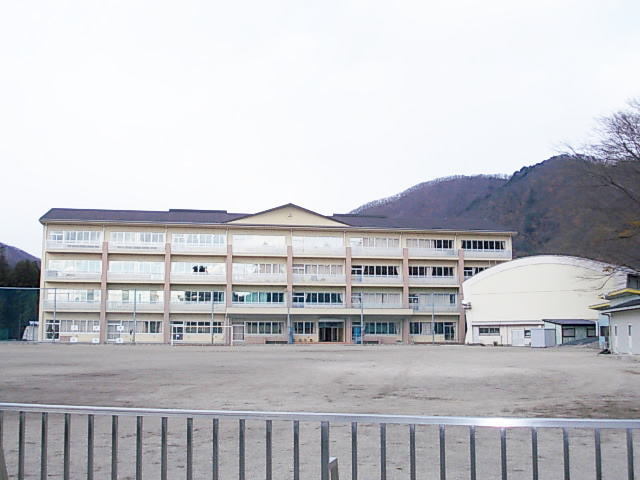 その他　日光市藤原中学校（その他）まで150m