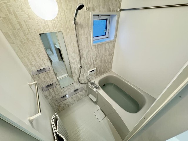 バス・シャワールーム　同物件別部屋の写真転用