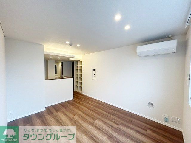 居室・リビング　エントランス