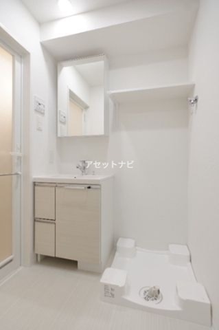 洗面設備　※別タイプの参考画像になります。