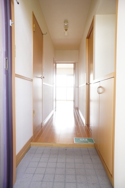玄関　図面と現状に相違がある場合には現状を優先