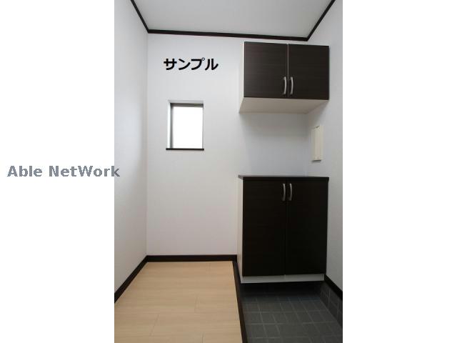 玄関　※同型タイプ参考写真