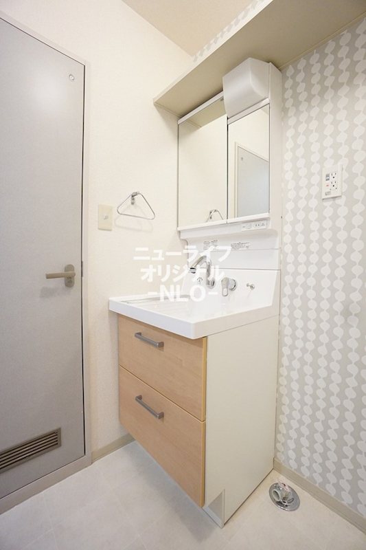 洗面設備　忙しい朝の身支度に役立つ洗髪洗面台☆