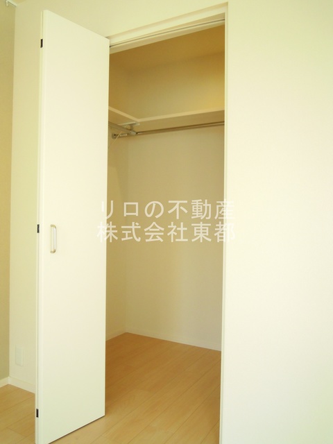 収納　奥行のあるウォークインクローゼットならお荷物多い方でも安心☆