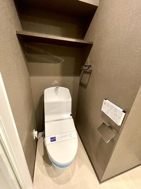 トイレ　トイレ