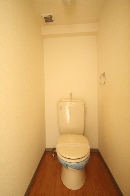 トイレ　※同建物別号室の写真です