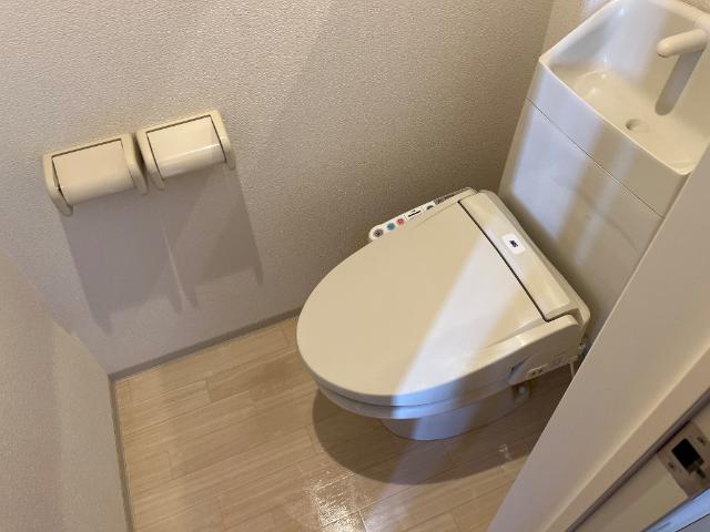 トイレ　シャワー付トイレ（イメージ）