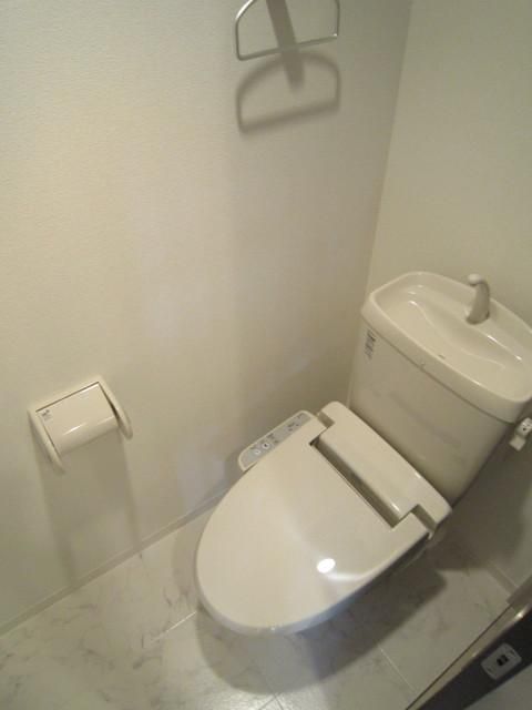 トイレ　ウォシュレット