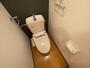 トイレ　こちらはトイレです。清潔感があり、安心して使用できます。