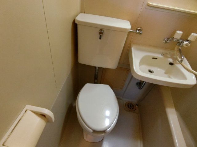 トイレ　＊別室参考