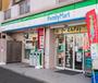 コンビニ　ファミリーマート世田谷淡島通り店（コンビニ）まで143m