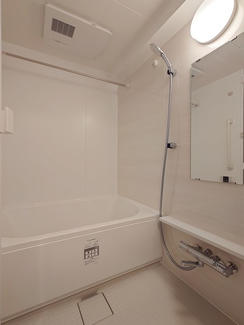 バス・シャワールーム　※写真は同タイプ住戸です。