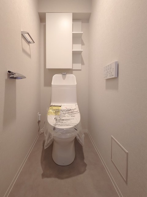 トイレ　※写真は同タイプ住戸です。
