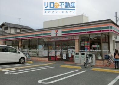 コンビニ　セブンイレブン桜ヶ丘３丁目店（コンビニ）まで163m