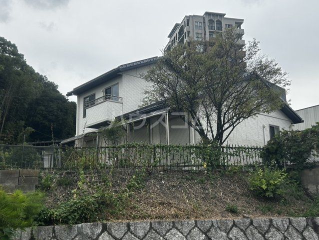 小坂本町3丁目貸家の外観写真