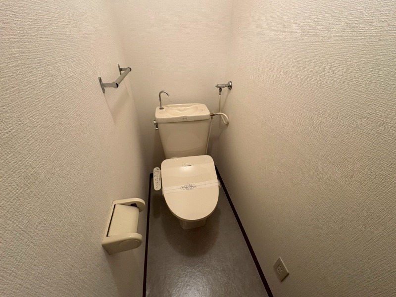 トイレ　清潔感があり安心して使用できるトイレになっておりました。