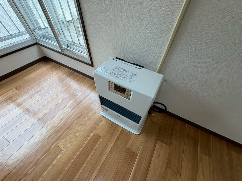 その他設備　暖房です。冬場の寒い日でも安心ですね～