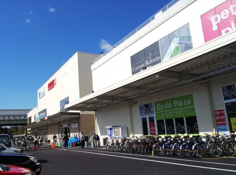スーパー　万代堺高須店（スーパー）まで730m