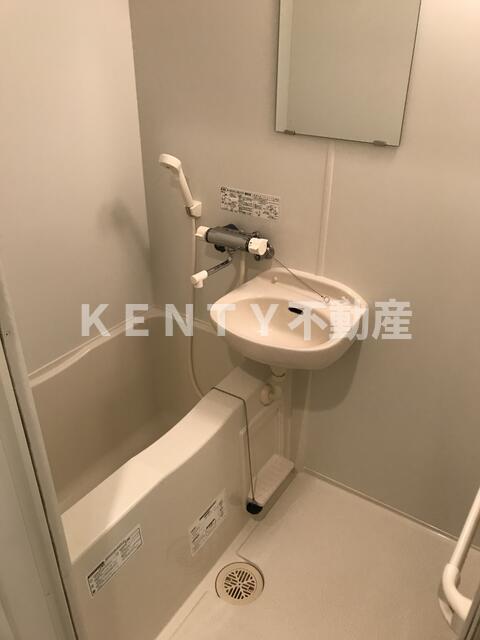 バス・シャワールーム　日々の疲れを癒すお風呂付です
