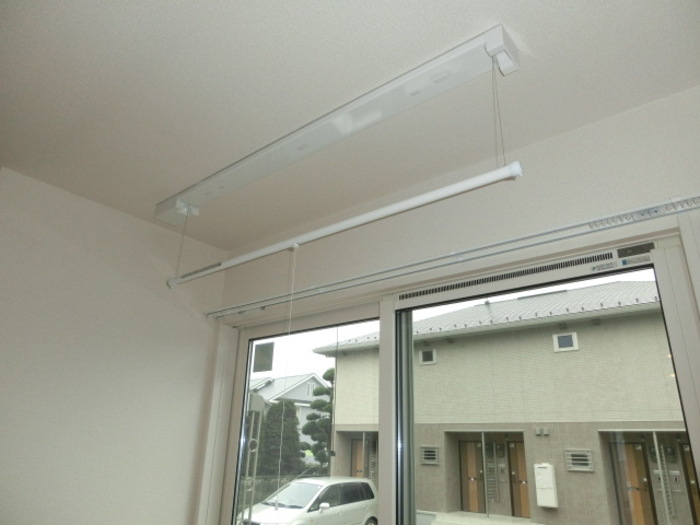 その他設備　室内物干し