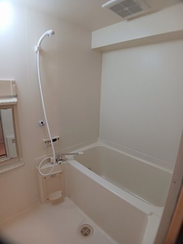 バス・シャワールーム　お風呂で日々の疲れを落としましょう
