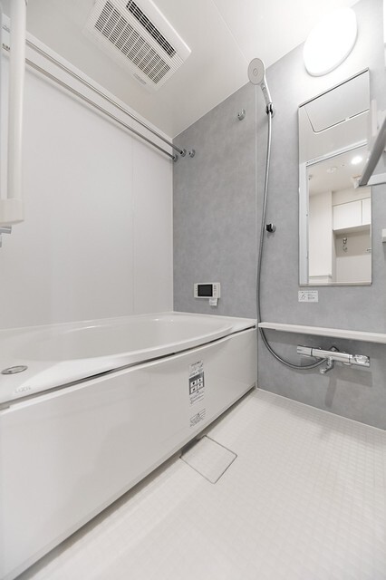バス・シャワールーム　※写真は同タイプ住戸です。