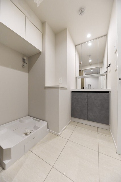洗面設備　※写真は同タイプ住戸です。
