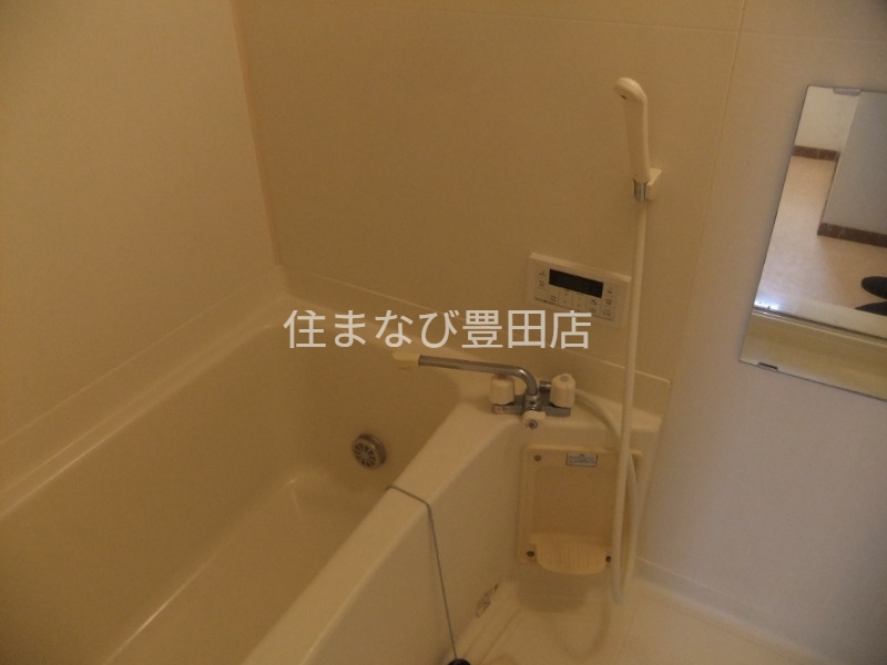 バス・シャワールーム　同型別部屋写真