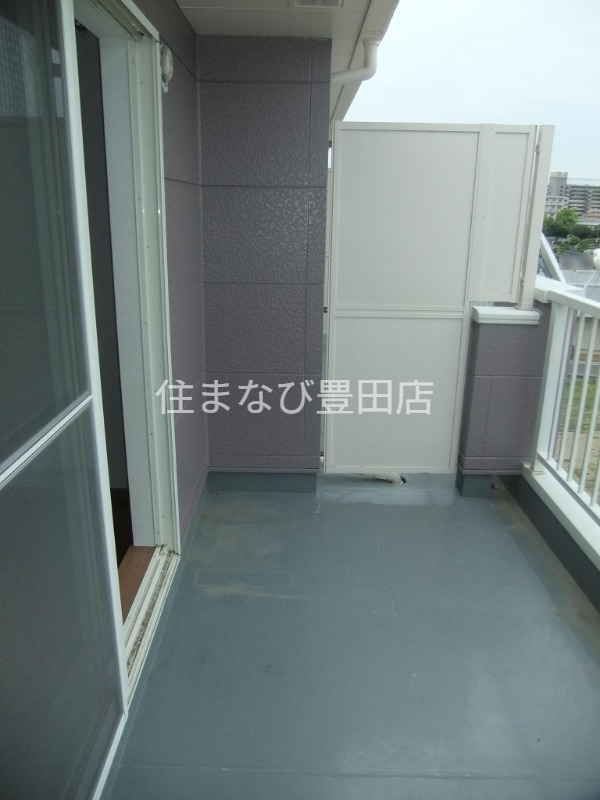 バルコニー　同型別部屋写真