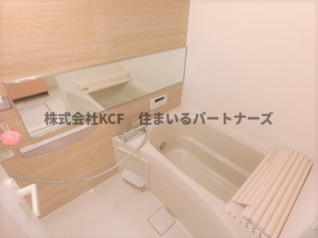 バス・シャワールーム　落ち着いた空間のお風呂です