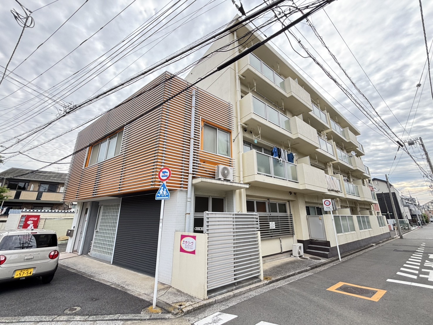建物外観