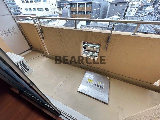 バルコニー　陽当たり良好なバルコニーです