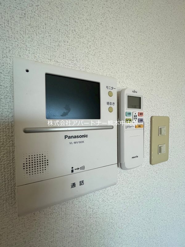 セキュリティ　TVモニターホンで安心ですね