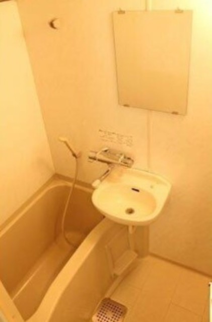 洗面設備　同仕様