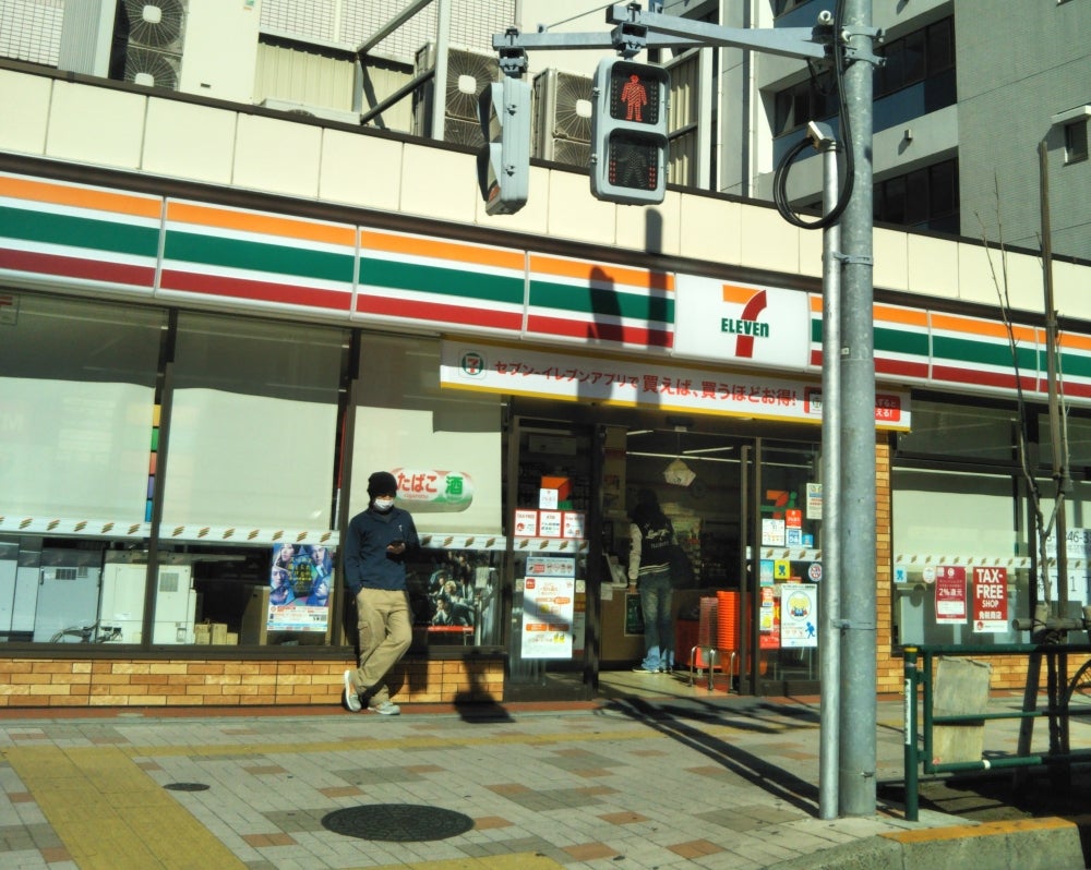 コンビニ　セブンイレブン江東新大橋3丁目店（コンビニ）まで220m